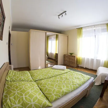 Apartament W Centrum Z Ogrodem