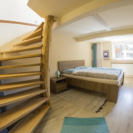 Apartament W Centrum Z Ogrodem 公寓 *